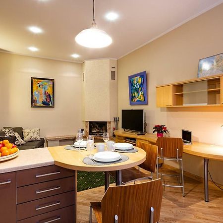 Kalnina Quiet Apartment In City Center 里加 外观 照片