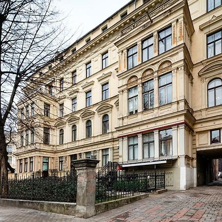Kalnina Quiet Apartment In City Center 里加 外观 照片