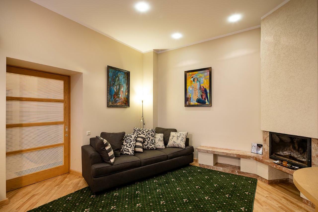 Kalnina Quiet Apartment In City Center 里加 外观 照片